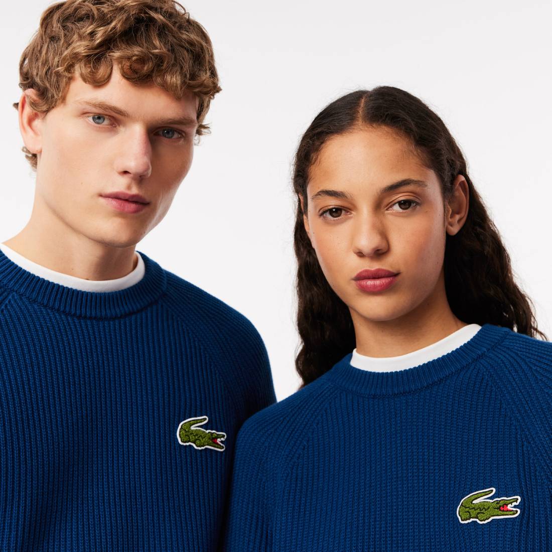 SOLDES Pull coton côtelé avec badge Lacoste Unisexe Bleu Globe : Réduction de -40%