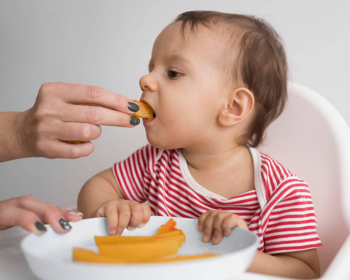 Alimentation du bébé : à quel âge commencer la diversification ?