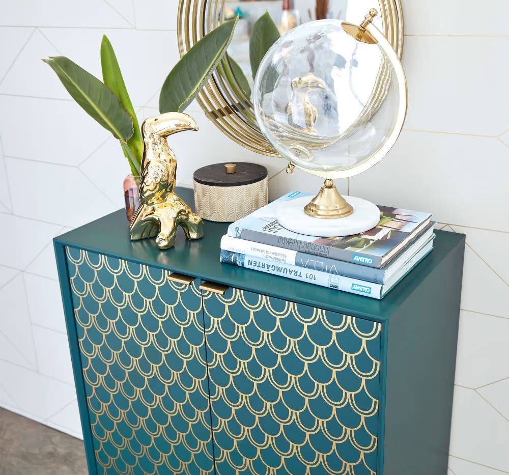 Buffet BARACUDA 2 portes bleu turquoise motifs graphiques dorés - Maisons du Monde