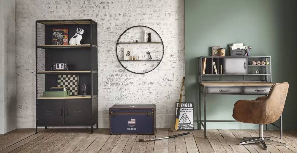 Bureau industriel GAMER 1 porte 2 tiroirs en métal et bois de sapin en Soldes chez Maisons du Monde : Réduction -40%