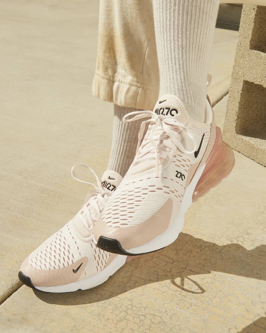 Nike Air Max 270 Baskets Basses Rose tendre clair/Pink Oxford/Desert Berry/Noir pour Femme