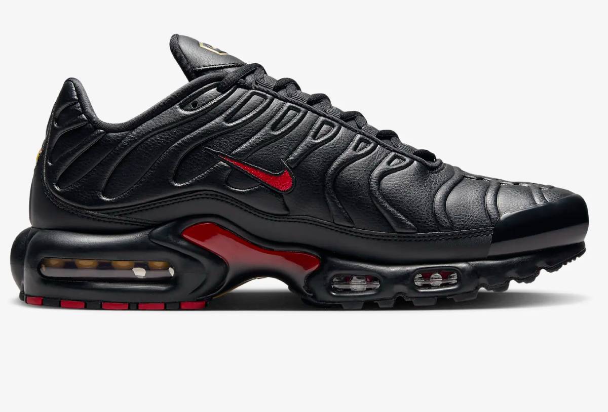 Nike Air Max Plus Premium Baskets Basses Noir/Or métallique/Rouge université pour Homme