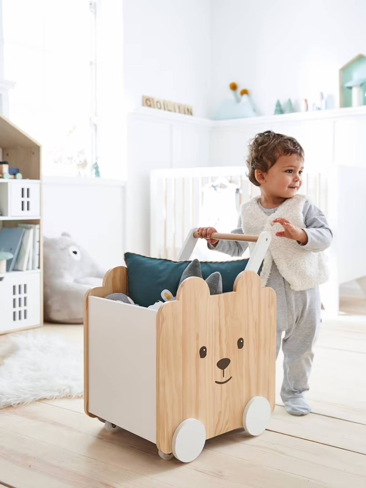 Coffre à roulettes OURSON en bois pas cher - Coffre à jouets Vertbaudet