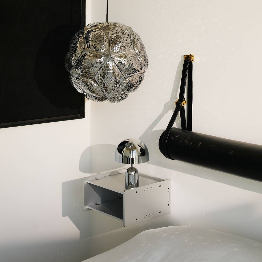 Lampe sans fil rechargeable BELL Tom Dixon Portable LED plastique argent - Made in Design