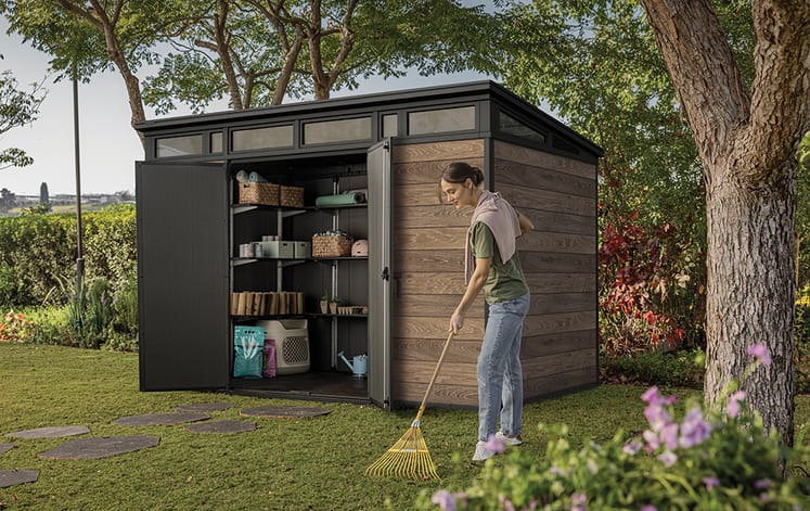 Abri de jardin WALNUT Signature 117 KETER 7.4 m² en résine coloris noyer