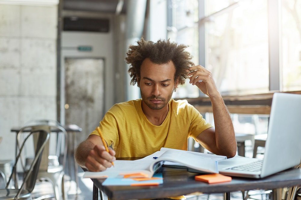 Bachoter n’est pas la meilleure façon d’apprendre – ou comment bien réviser pour un examen 