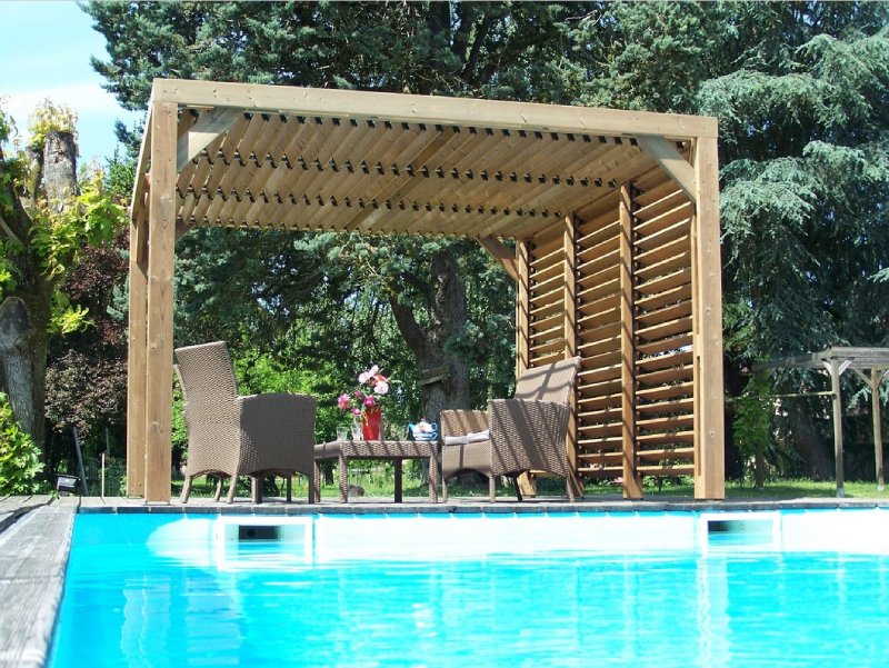 Pergola autoportante manuelle Habrita THO3531VT en bois 3.41 x 3.13 m